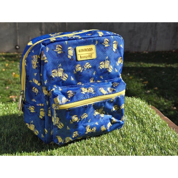 Loungfly Despicable Me Minions All-over Print Nylon Square Mini Backpack NWT - Picture 4 of 13